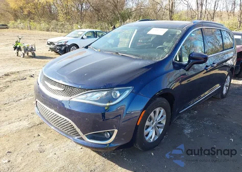 2018 Chrysler Pacifica Touring L из США, поврежденный, VIN 2C4RC1BG6JR139412